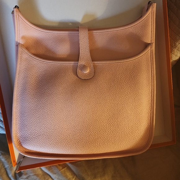 Hermes - Picture 8 of 9